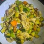 Best Cashew Chicken in Denver, CO